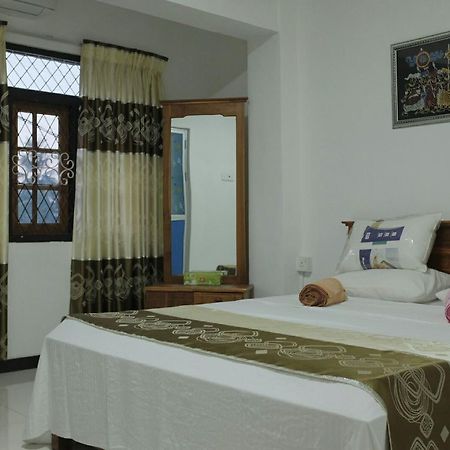 Relax Home Rambukkana Екстериор снимка