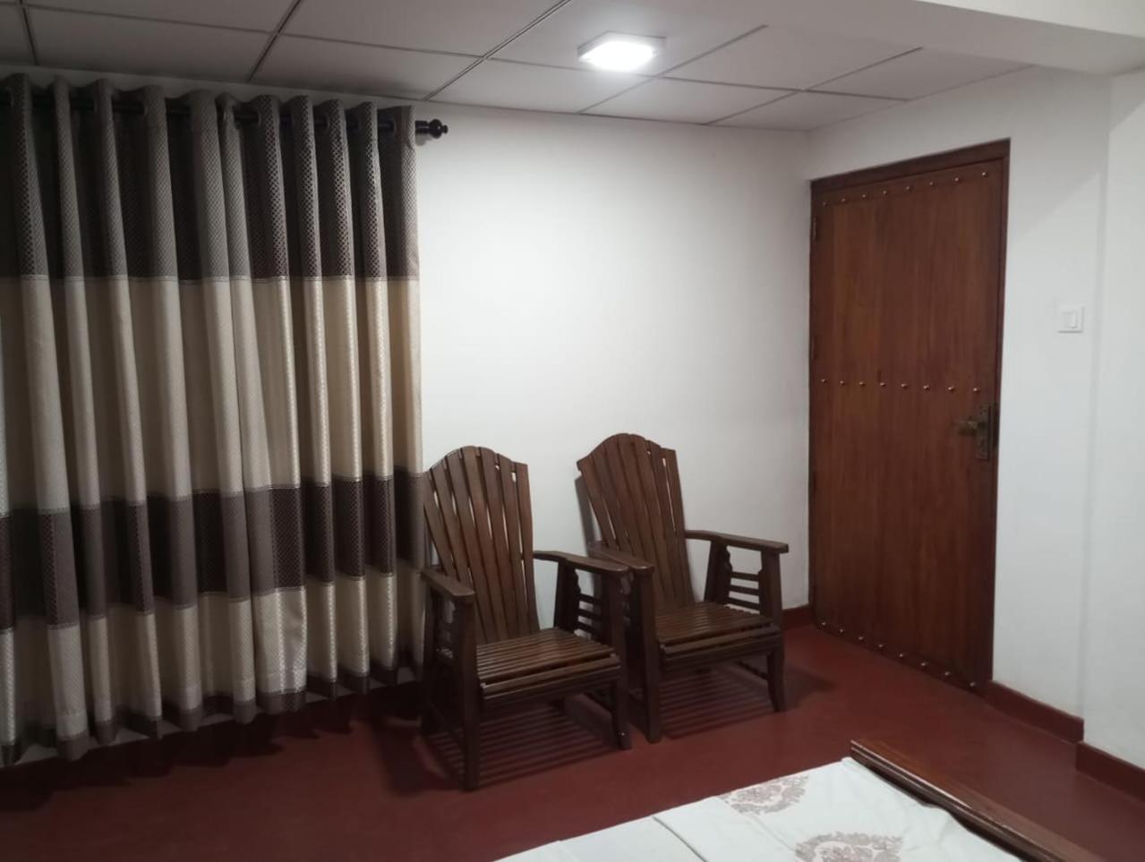 Relax Home Rambukkana Екстериор снимка