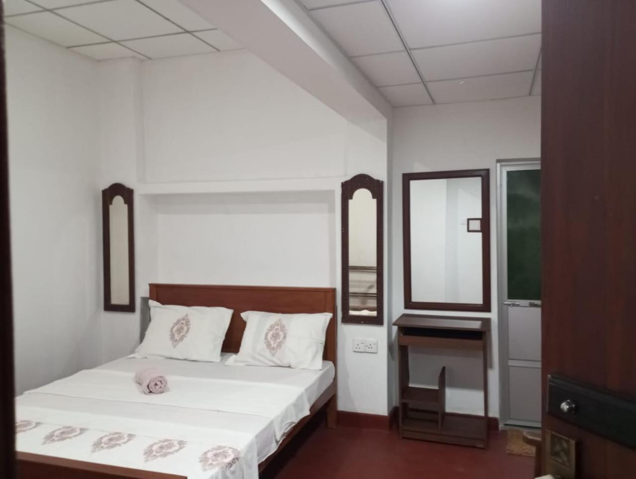 Relax Home Rambukkana Екстериор снимка