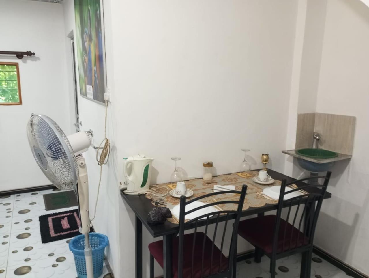 Relax Home Rambukkana Екстериор снимка