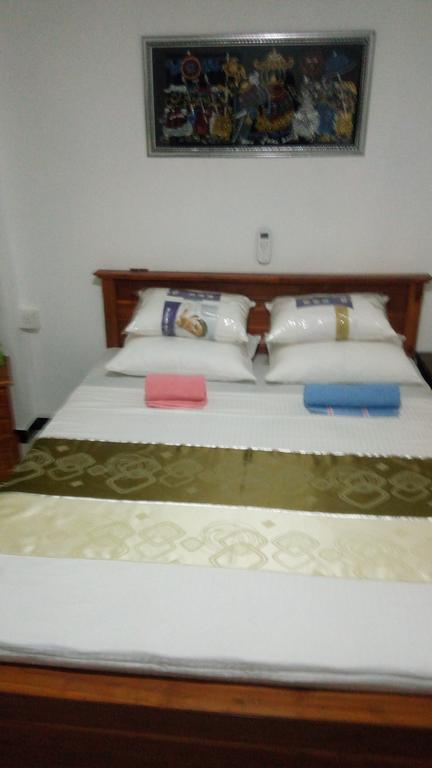 Relax Home Rambukkana Екстериор снимка